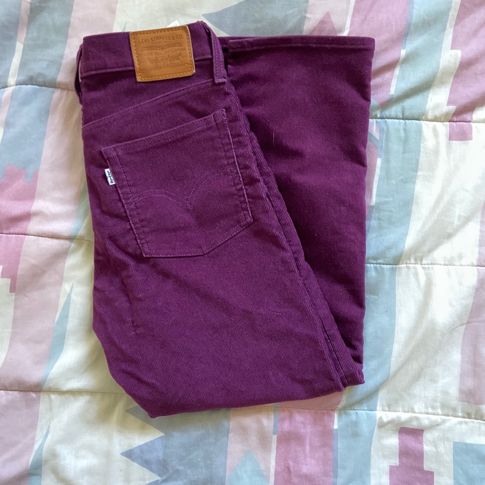 Levi’s Wedgie Corduroy Cropped Straight Leg Jeans